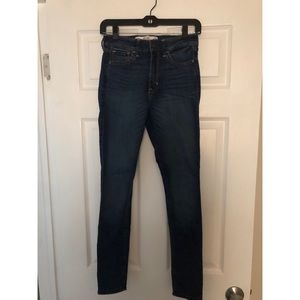 SOLD - Hollister High-Rise Skinny Jeans